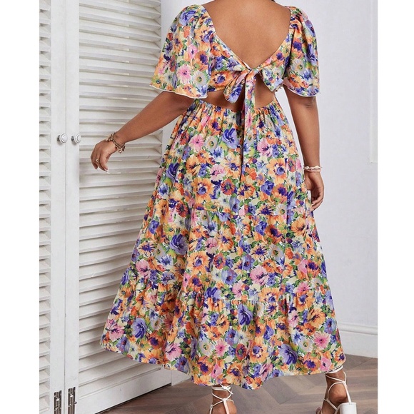 Plus Multicolor Floral Print Butterfly Sleeve Tie Back Maxi Dress - Picture 1 of 6
